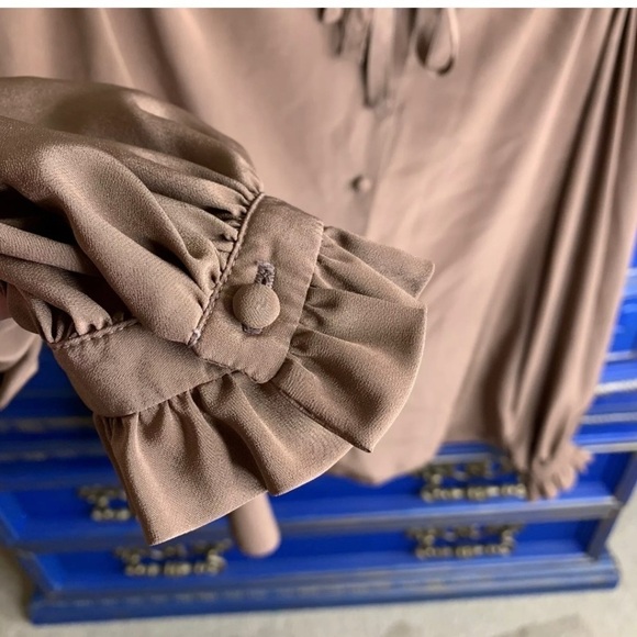 VINTAGE Prophecy Top 14 Large Brown Ruffle Accent - Picture 2 of 4